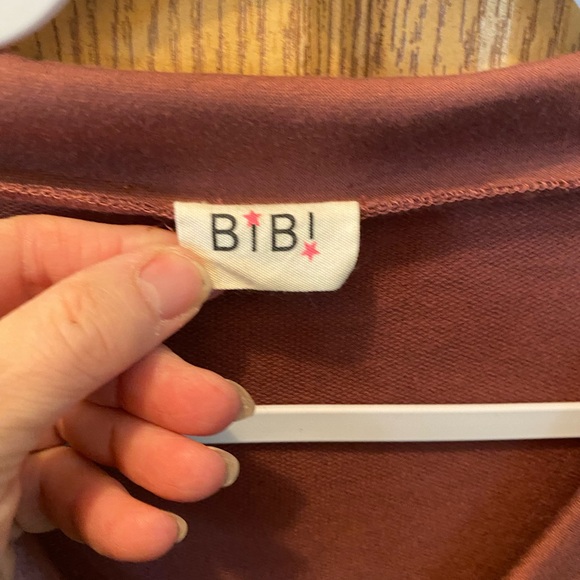 BiBi cute top with tie front - Picture 3 of 6